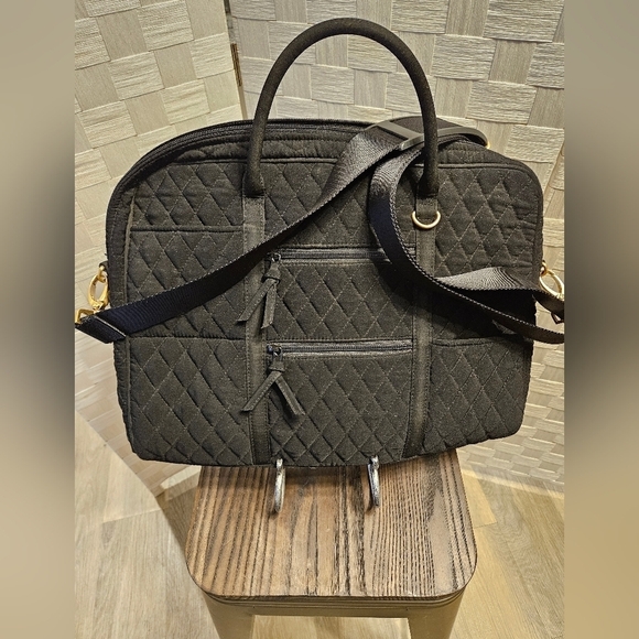 Vera Bradley soft quilted laptop/messenger  bag EUC - Picture 2 of 7